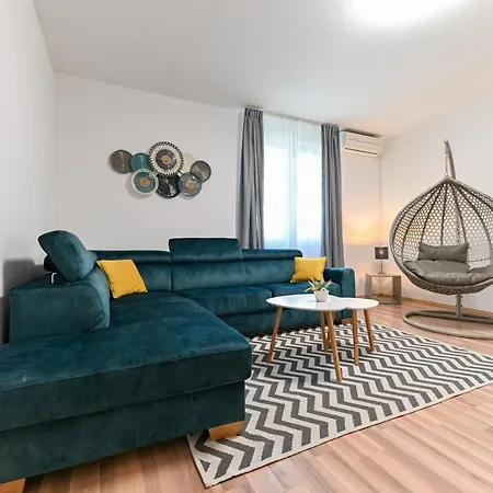 Peaceful Near Old Town