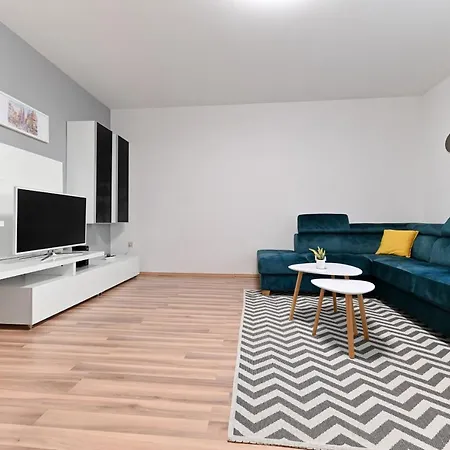 Apartman Peaceful Near Old Town *