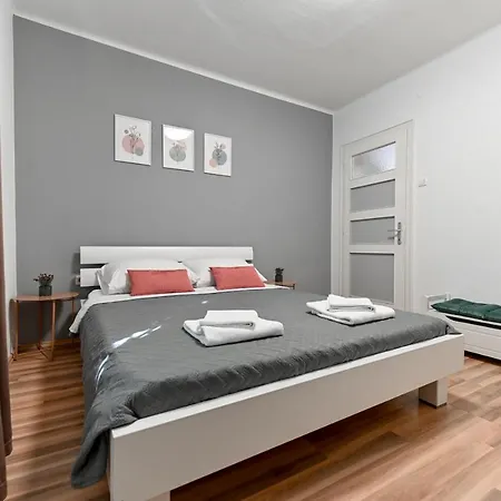 Peaceful Near Old Town *