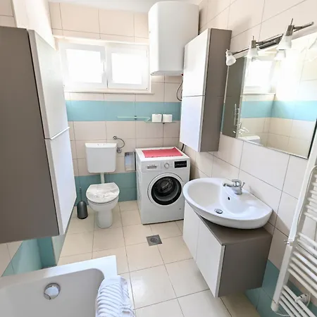 Apartman Peaceful Near Old Town *